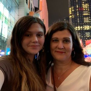 Meet your Posher, Carly